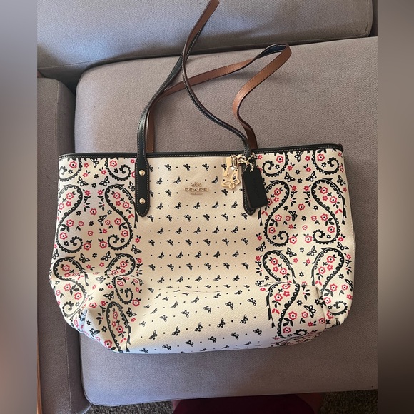 Coach Bag NWOT - Picture 4 of 8